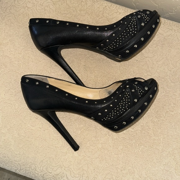 Gorgeous Gianni Bini , high heels - Picture 5 of 5